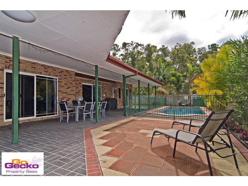 13 Fortrose Place, Ferny Grove QLD 4055