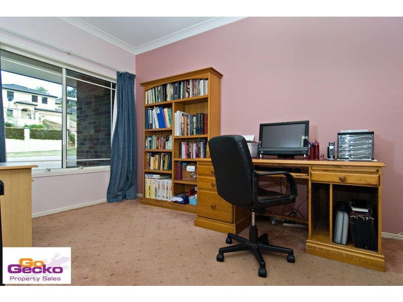 13 Fortrose Place, Ferny Grove QLD 4055