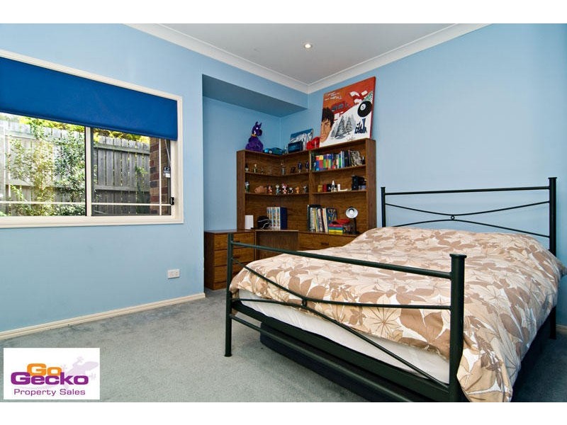 13 Fortrose Place, Ferny Grove QLD 4055