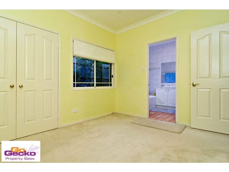 13 Fortrose Place, Ferny Grove QLD 4055