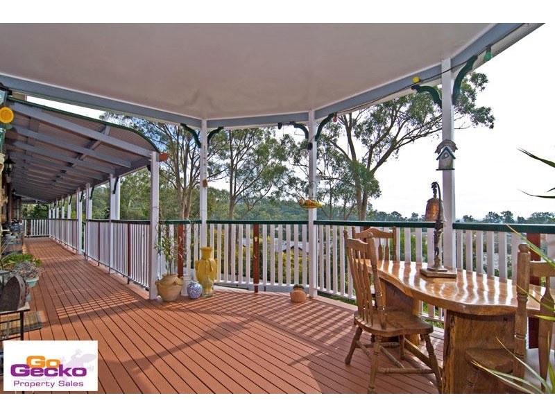 13 Hemwood Close, Ferny Hills QLD 4055