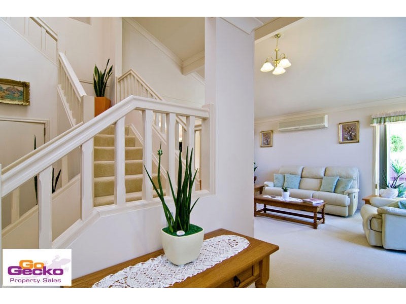130 Streisand Drive, Mcdowall QLD 4053