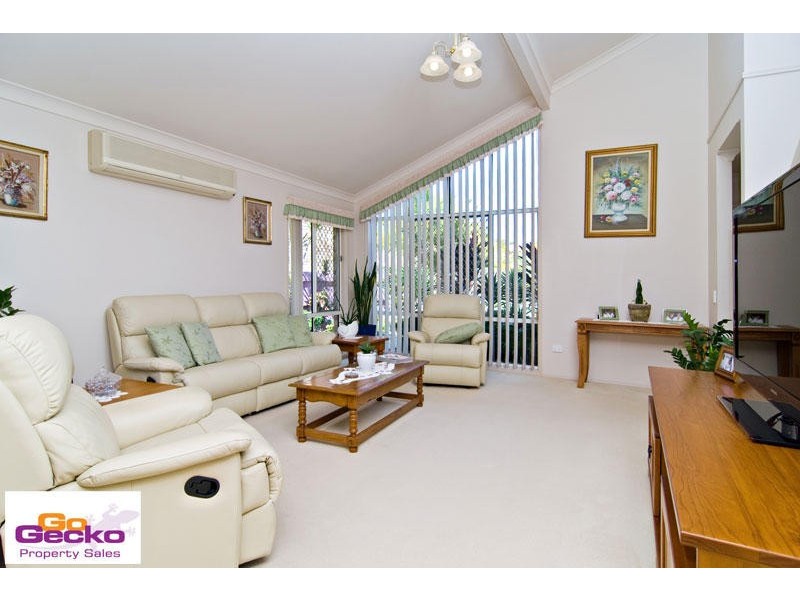 130 Streisand Drive, Mcdowall QLD 4053