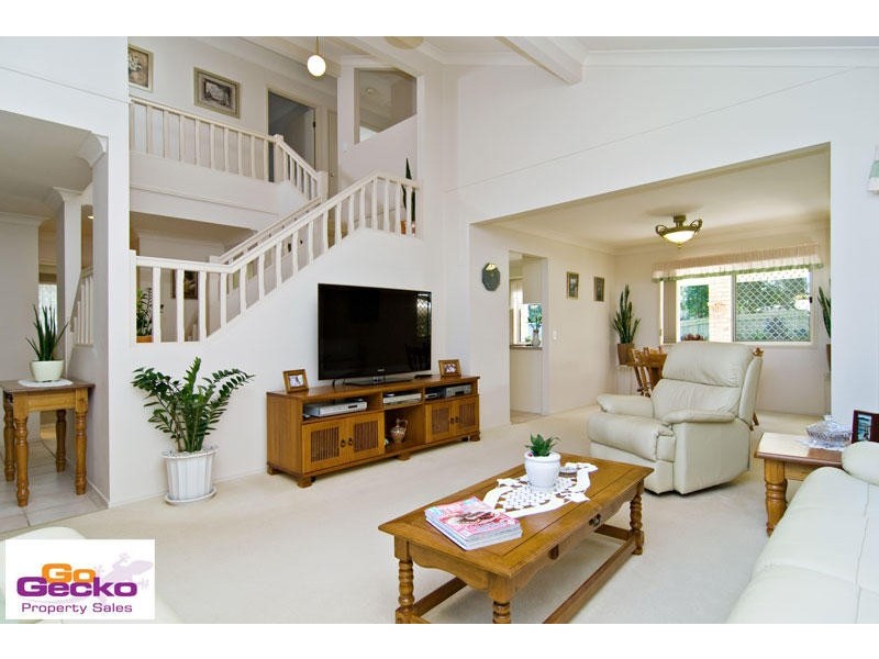 130 Streisand Drive, Mcdowall QLD 4053