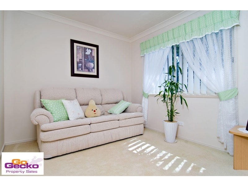 130 Streisand Drive, Mcdowall QLD 4053