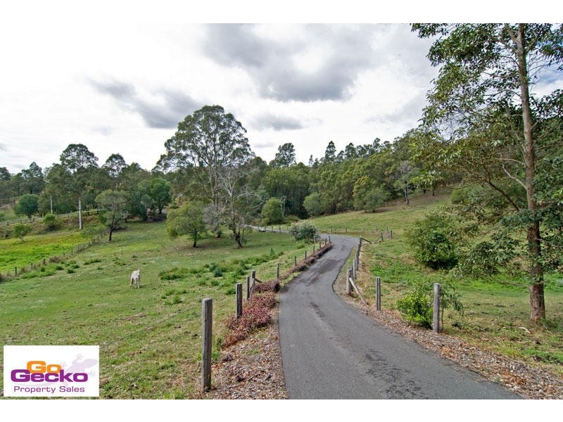 1 Benjamin Close, Samford QLD 4520