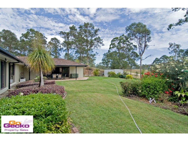 1 Benjamin Close, Samford QLD 4520