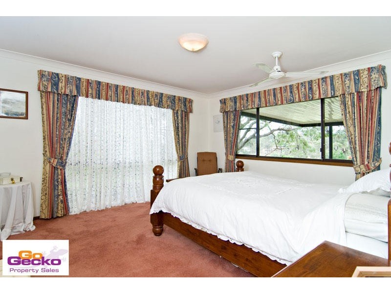 1 Benjamin Close, Samford QLD 4520