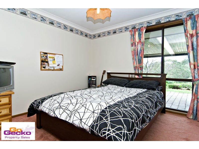 1 Benjamin Close, Samford QLD 4520