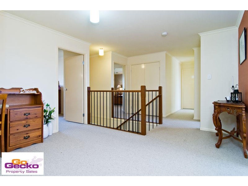 13 Meadowood Close, Samford QLD 4520