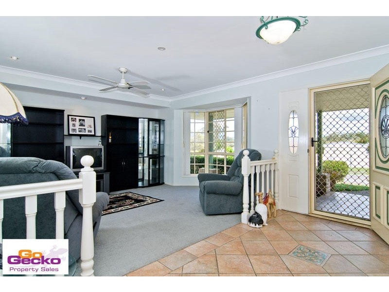 3 Hawkes Avenue, Arana Hills QLD 4054