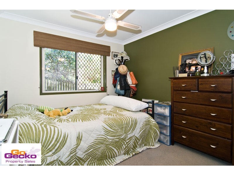 8 Woodbeck Court, Ferny Hills QLD 4055