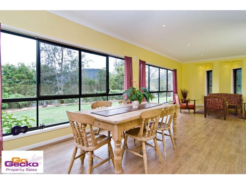 4 Bellwood Court, Samford QLD 4520