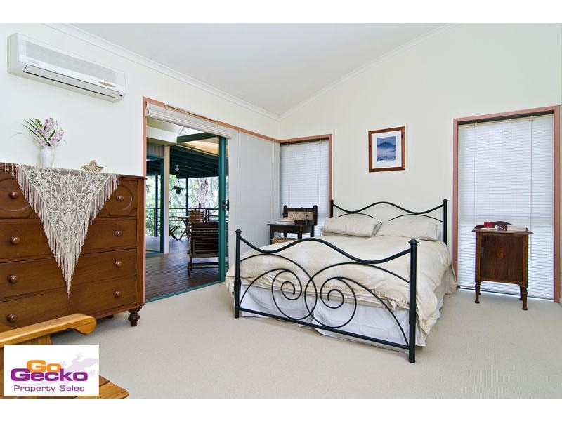 17 Fleetwood Court, Ferny Hills QLD 4055