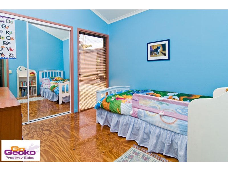 17 Fleetwood Court, Ferny Hills QLD 4055