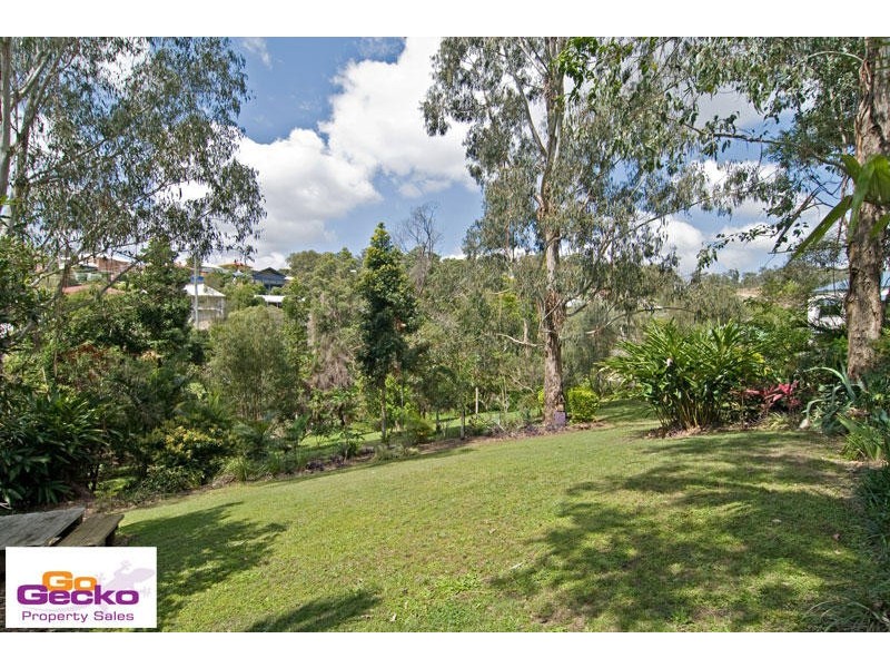 17 Fleetwood Court, Ferny Hills QLD 4055