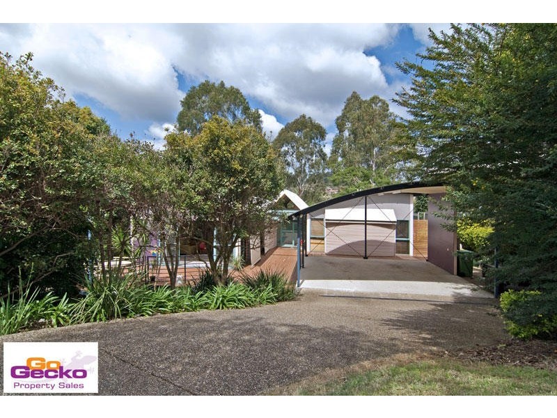 17 Fleetwood Court, Ferny Hills QLD 4055