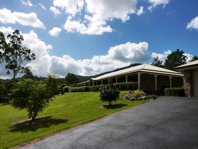 18 Mt O’Reilly Road, Samford QLD 4520