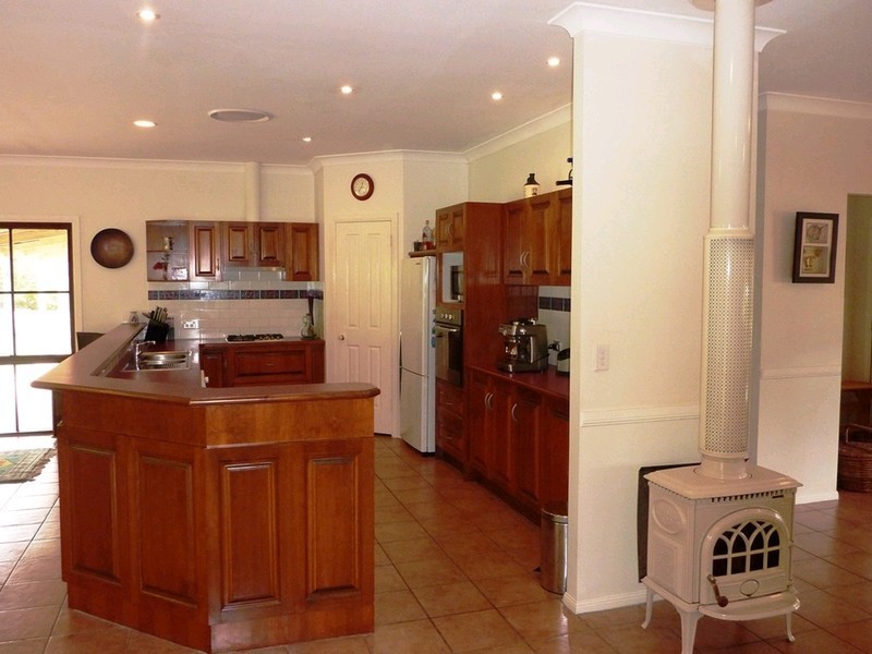 18 Mt O’Reilly Road, Samford QLD 4520