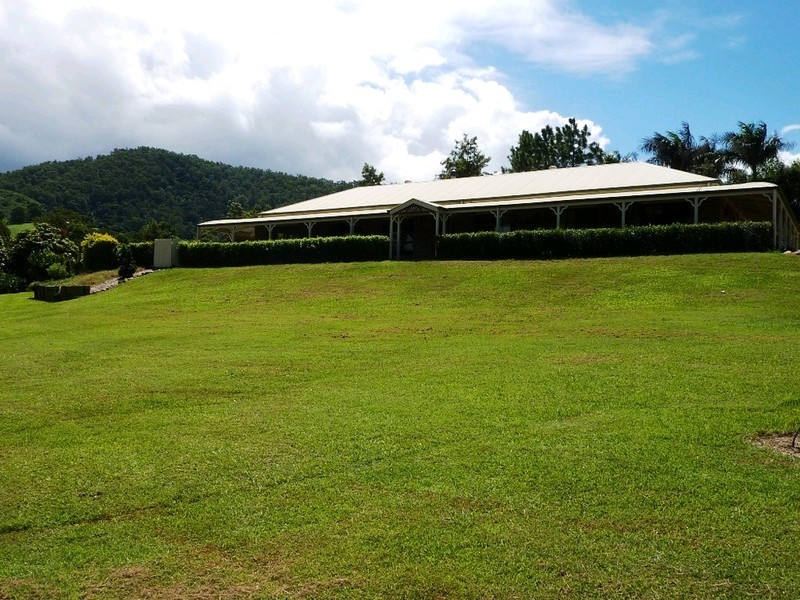 18 Mt O’Reilly Road, Samford QLD 4520