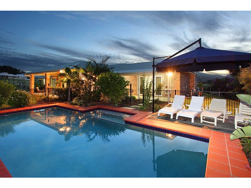 22 Ascot Crescent, Samford QLD 4520