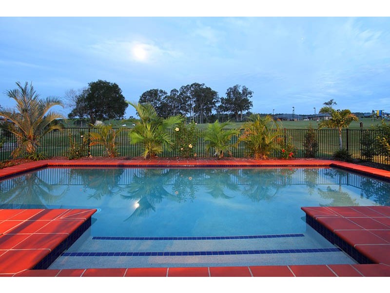 22 Ascot Crescent, Samford QLD 4520