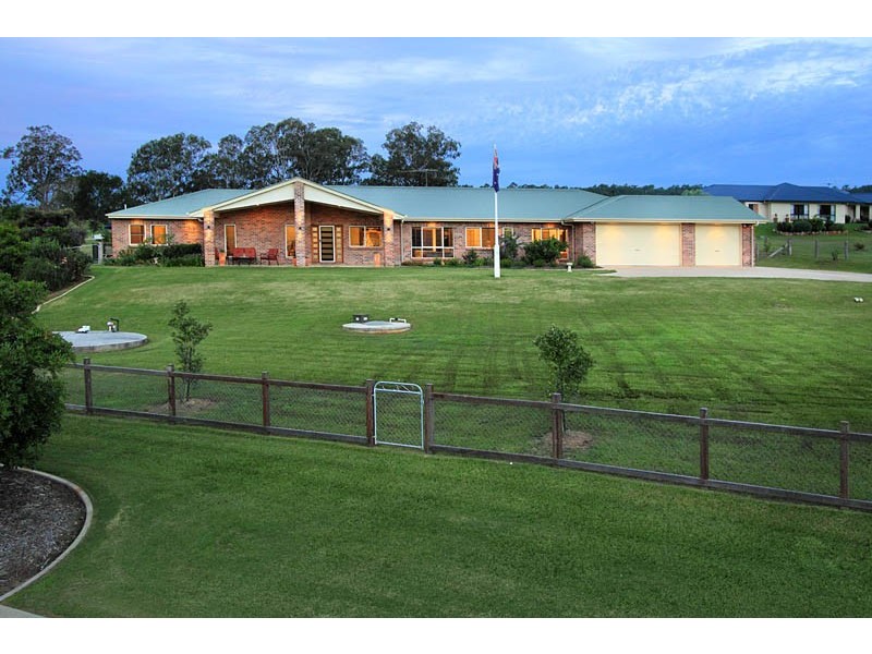 22 Ascot Crescent, Samford QLD 4520