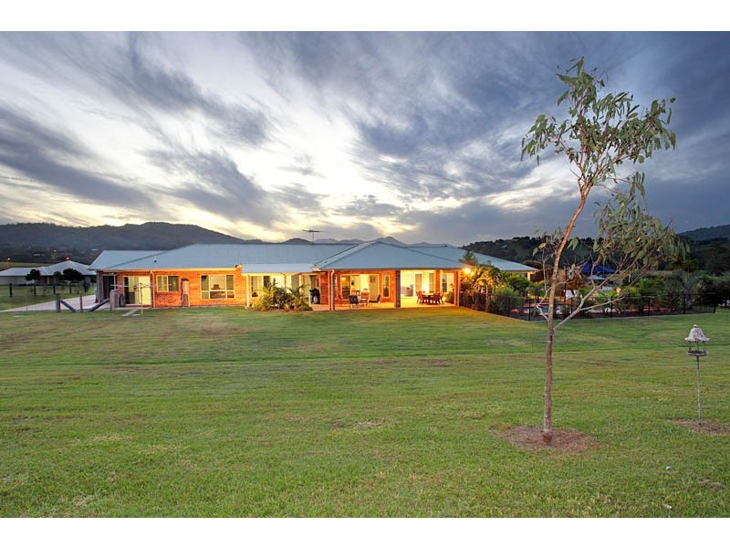 22 Ascot Crescent, Samford QLD 4520