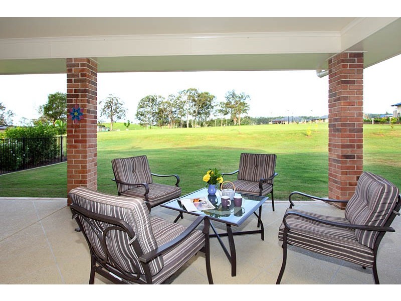 22 Ascot Crescent, Samford QLD 4520