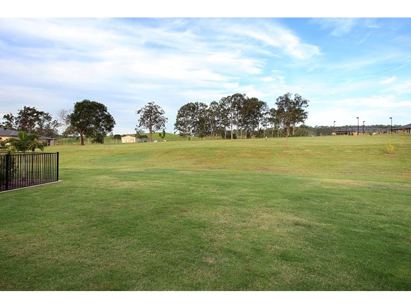 22 Ascot Crescent, Samford QLD 4520