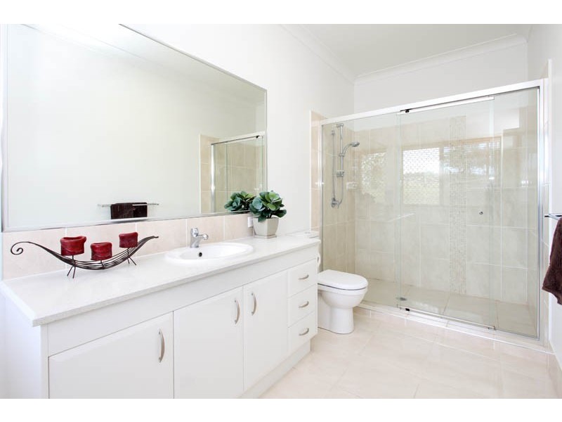 22 Ascot Crescent, Samford QLD 4520