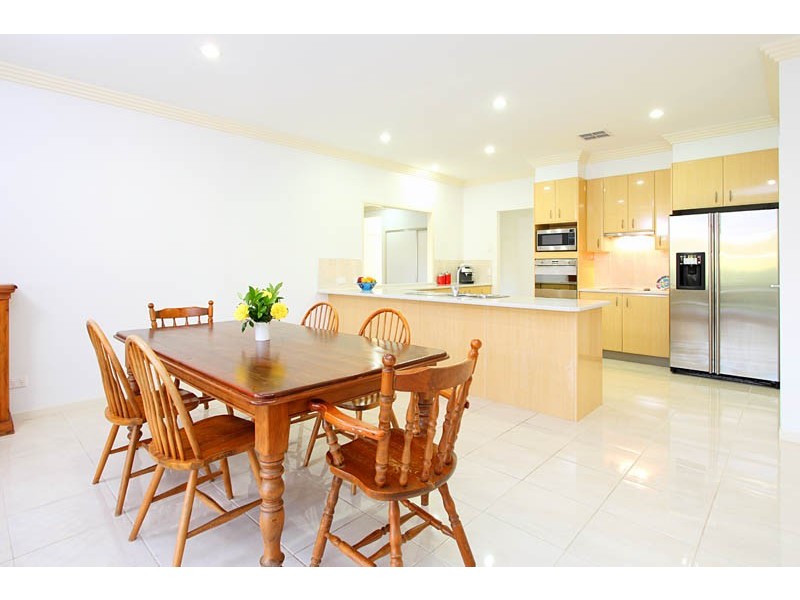 22 Ascot Crescent, Samford QLD 4520