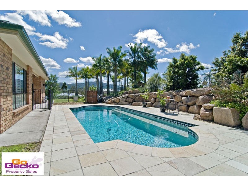 3 Dressage Close, Samford QLD 4520