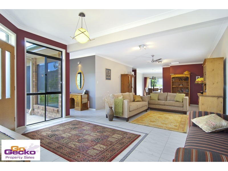 3 Dressage Close, Samford QLD 4520