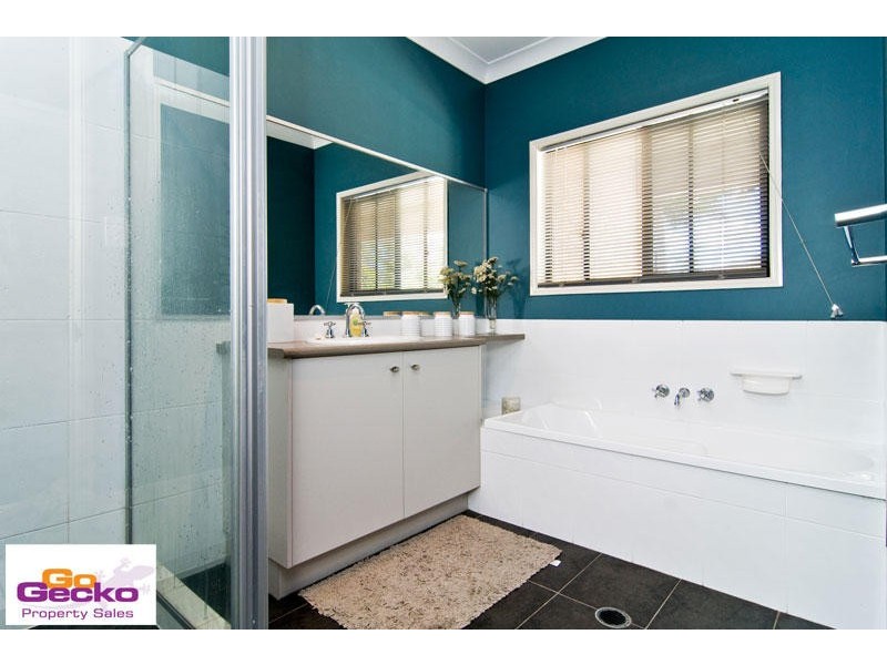 3 Dressage Close, Samford QLD 4520