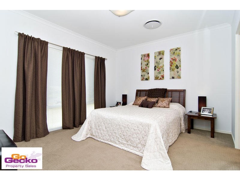 8 Chalmers Court, Samford QLD 4520