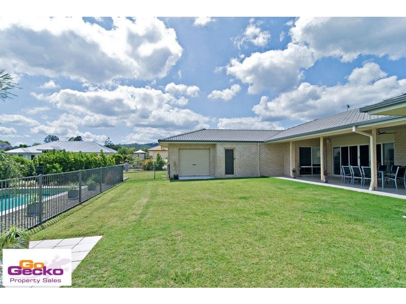 8 Chalmers Court, Samford QLD 4520