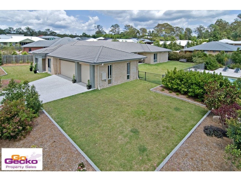 8 Chalmers Court, Samford QLD 4520