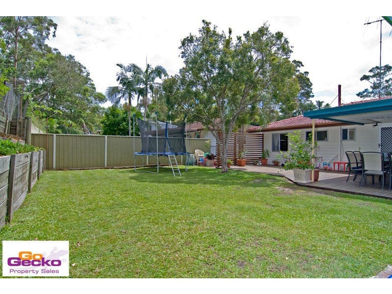 15 Yeerinbool Court, Arana Hills QLD 4054