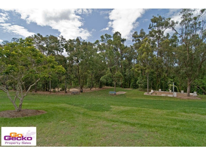 15 Yeerinbool Court, Arana Hills QLD 4054