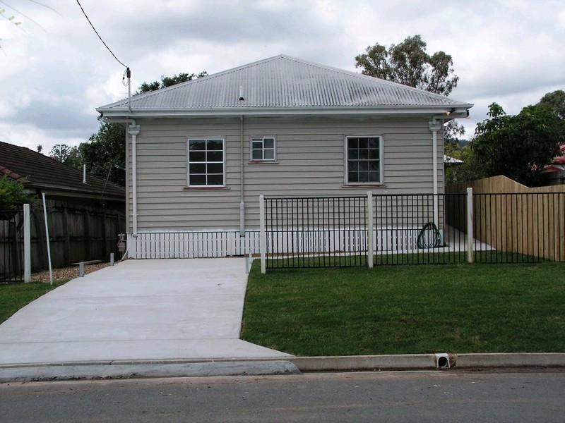 24 Fiat Avenue, Mitchelton QLD 4053