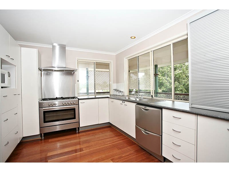 17 Gielgud Crescent, Mcdowall QLD 4053