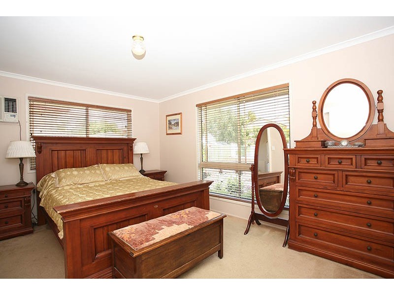 17 Gielgud Crescent, Mcdowall QLD 4053