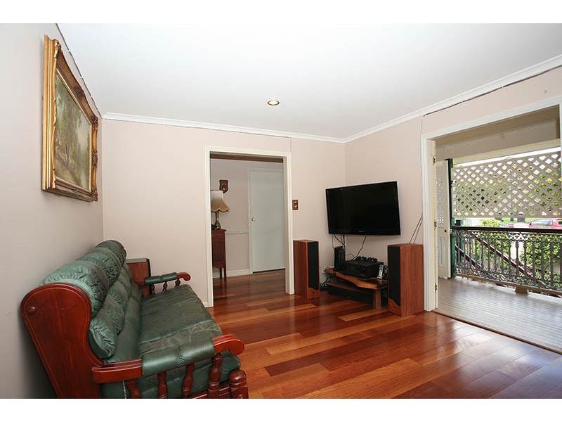 17 Gielgud Crescent, Mcdowall QLD 4053