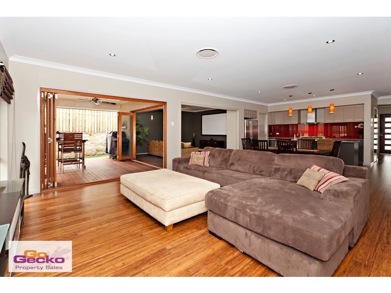 71 Woolshed Street, Ferny Hills QLD 4055