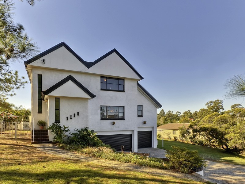 1115 South Pine Road, Arana Hills QLD 4054