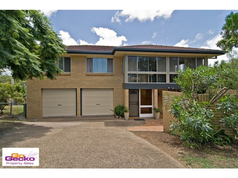 1136 South Pine Road, Arana Hills QLD 4054