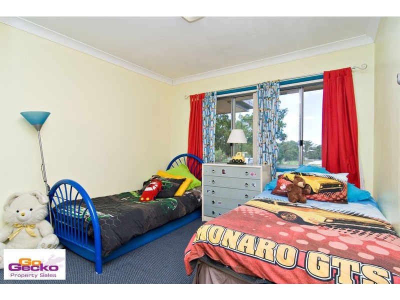 1136 South Pine Road, Arana Hills QLD 4054
