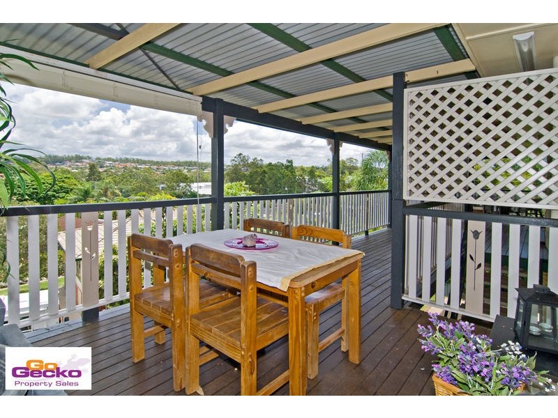 1136 South Pine Road, Arana Hills QLD 4054