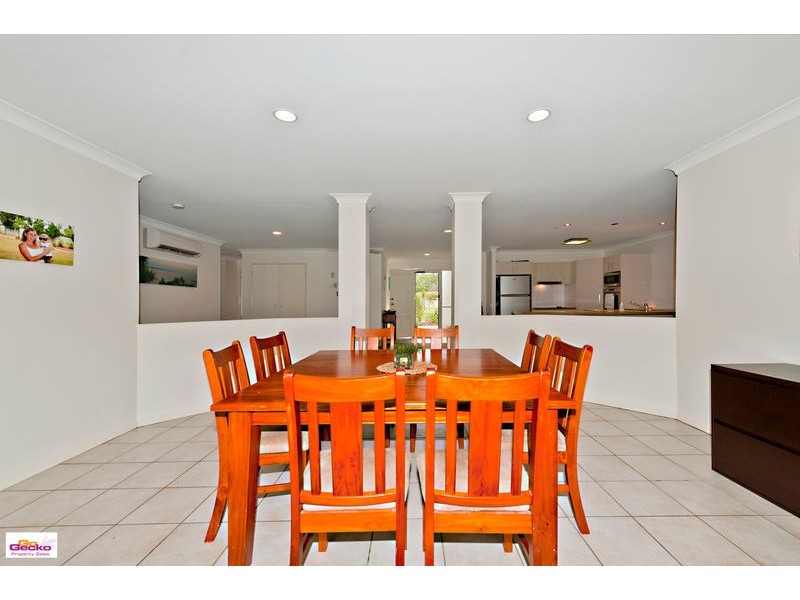 38 Kirralee Crescent, Upper Kedron QLD 4055